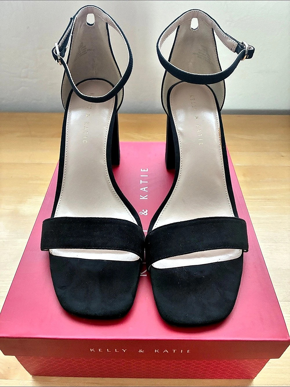 Kelly & Katie Caital Sandal Black Ankle Strap Block Heel size 11. Worn once!